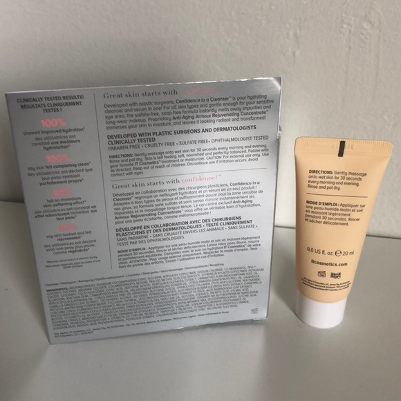 ๐บ5x$25- It Cosmetics Confidence in a Cleanser - Picture 2 of 2